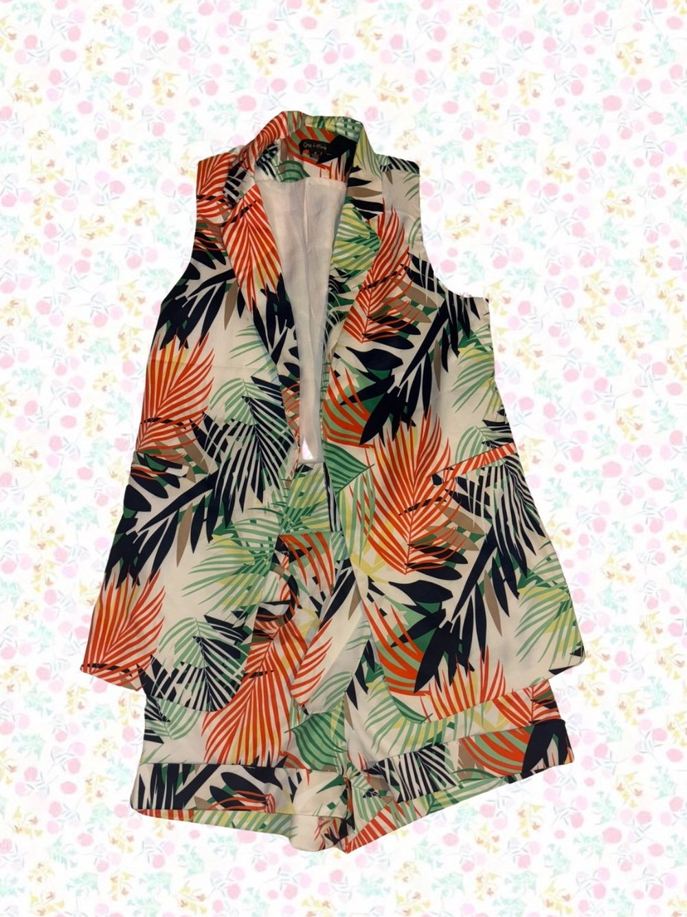 Tropical Print 2-Piece Set – Vest & Shorts – Size S – Very Good Condition